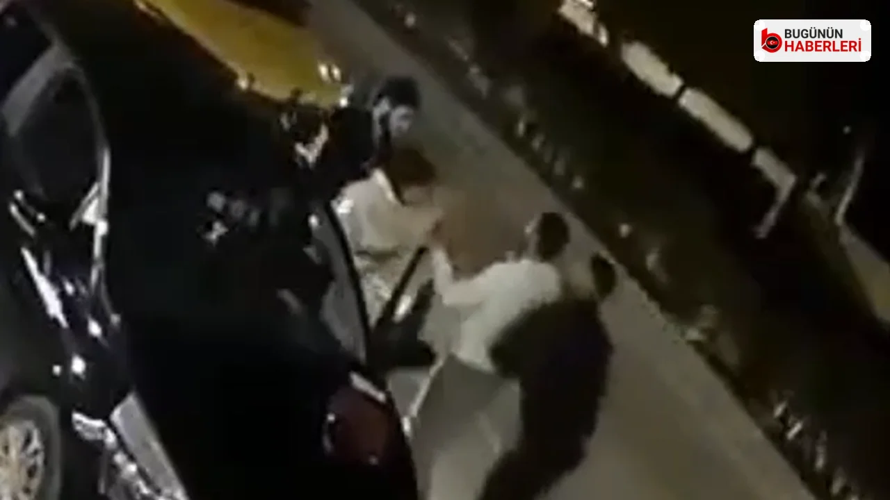 Adana’da trafikte dehşet: Otomobilin önünü kesen 4 şüpheli 3 kişiyi yaraladı
