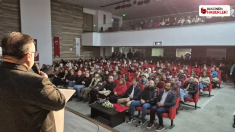 Alaşehir’de velilere dijital bağımlılık uyarısı: Okul Aile Birliği başkanı seçildi