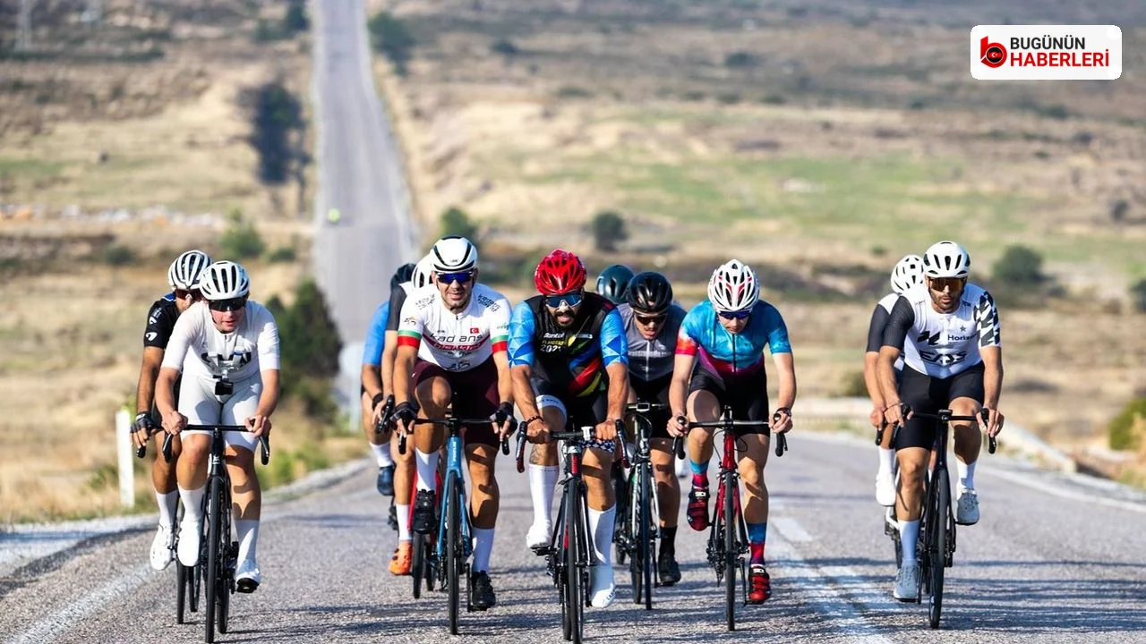 Çeşme’de Veloturk Gran Fondo Bisiklet Yarışı sona erdi