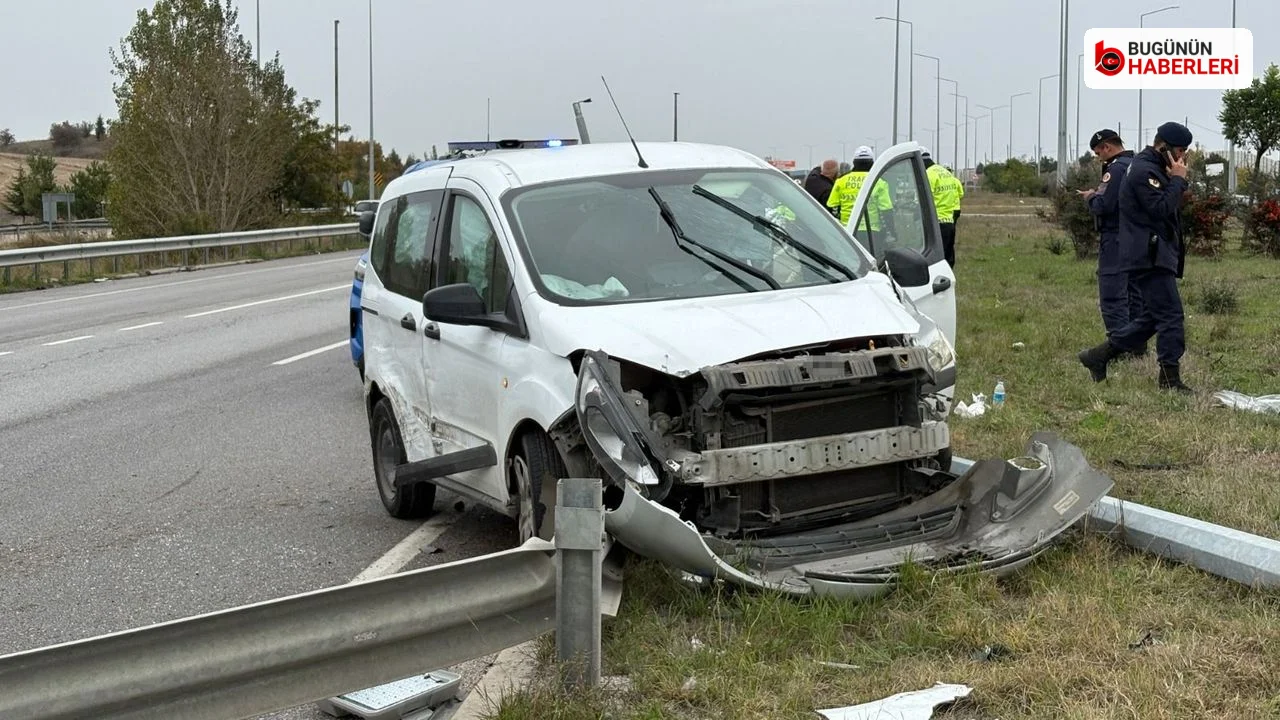 Çorum’da hafif ticari araç otomobille çarpıştı: 1 yaralı