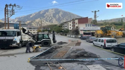 Hakkari’de altyapı ve üstyapı çalışmaları sürüyor