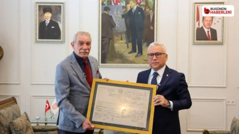 Sivas’ta 110 yıllık esaret belgeleri teslim edildi: Sibirya mektupları torununa ulaştı