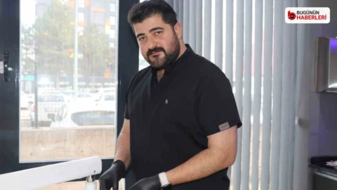 Sivas’ta diş hekimi Eypio benzerliğiyle dikkat çekiyor